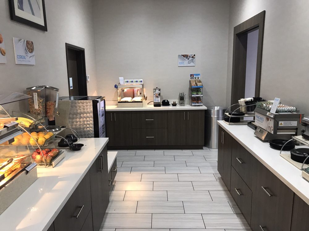 Photo of Holiday Inn Express & Suites Stillwater - University Area