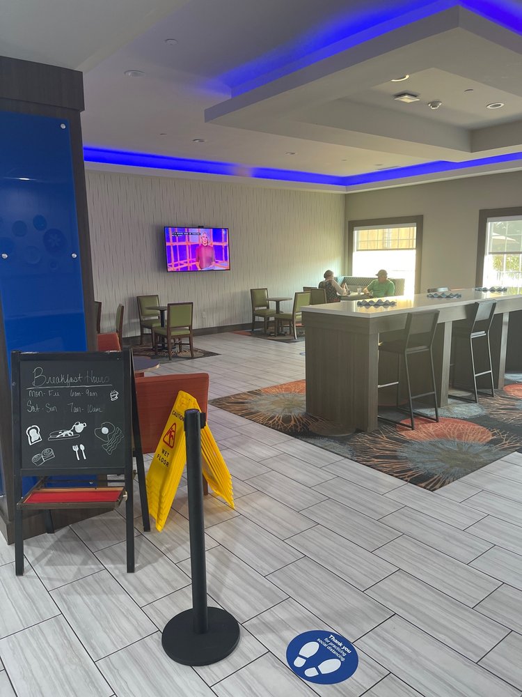 Photo of Holiday Inn Express & Suites Stillwater - University Area