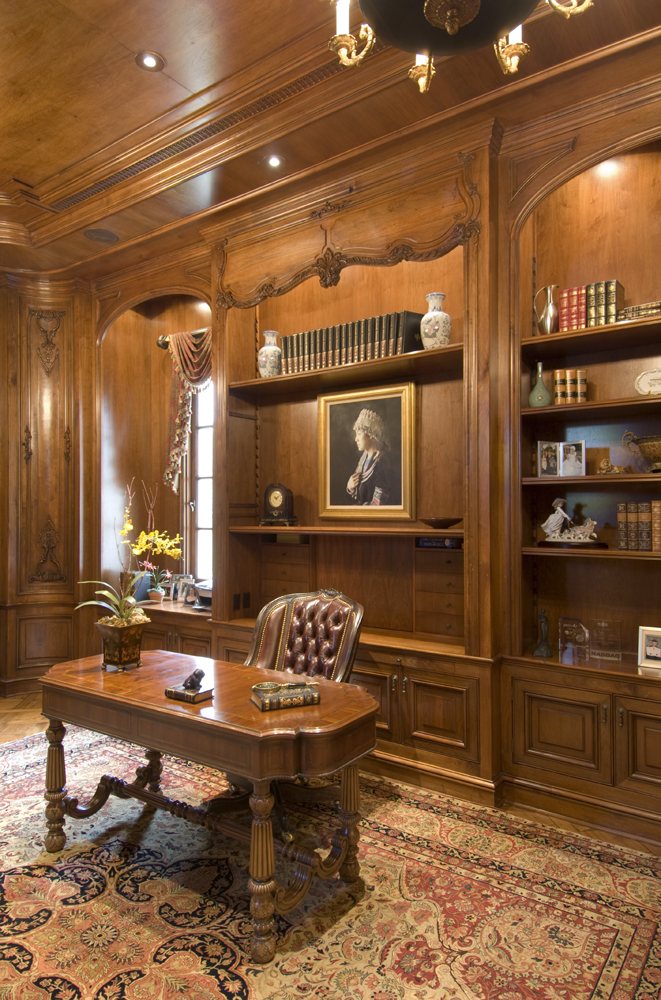 Photo of Luis Norori Antique Restoration