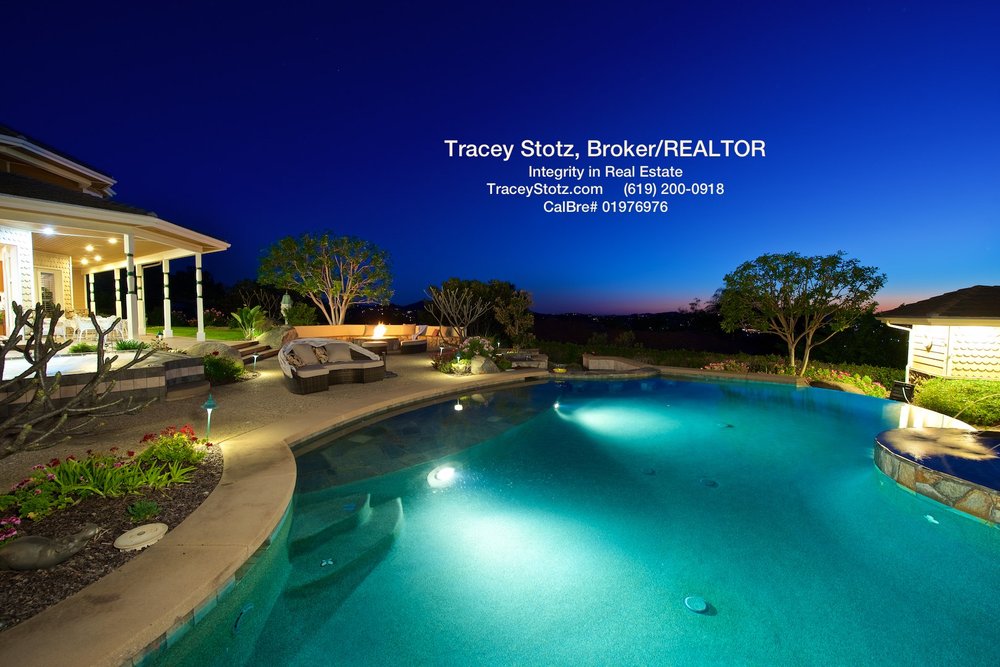 Photo of Tracey Stotz, Broker