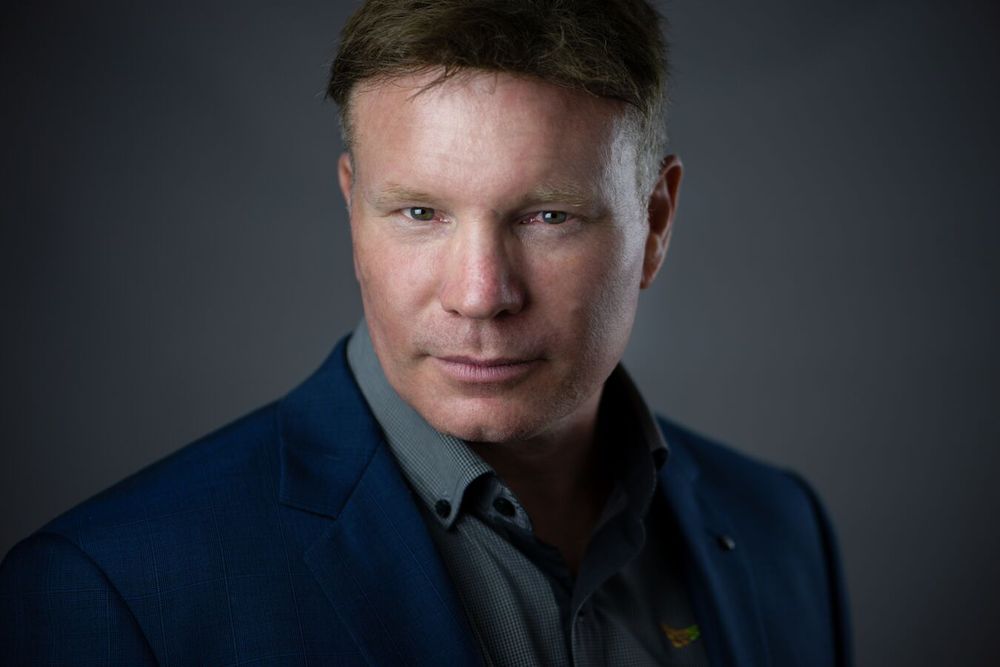 Photo of Digital Surfer