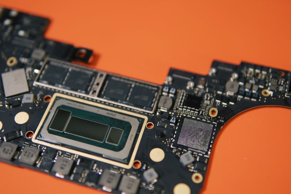 Photo of TechLoop iPhone, iPad, Mac, PC Repair and Sales