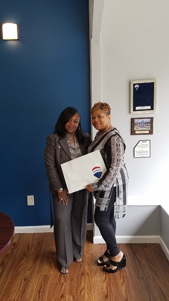 Photo of RE/MAX Affiliates - Mt. Airy