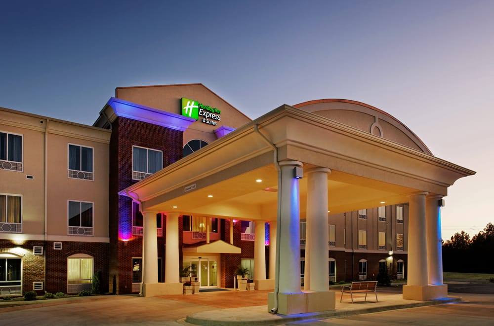 Photo of Holiday Inn Express & Suites Talladega