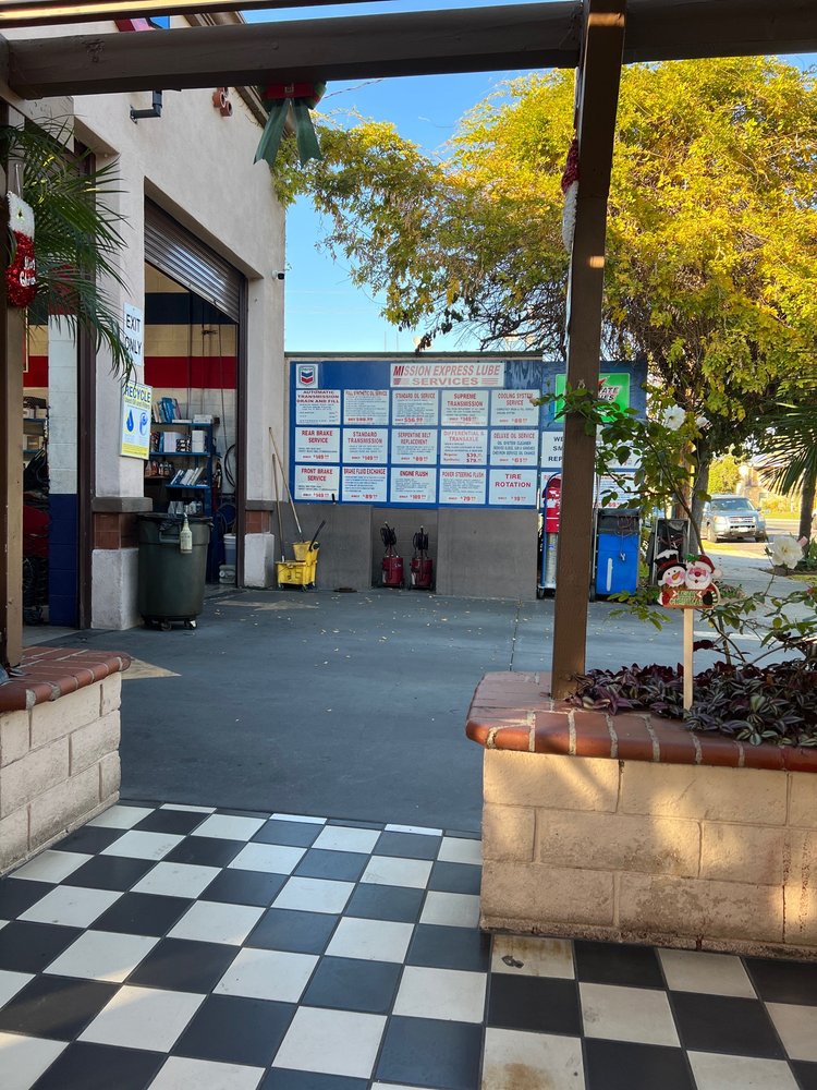 Photo of Mission Express Lube