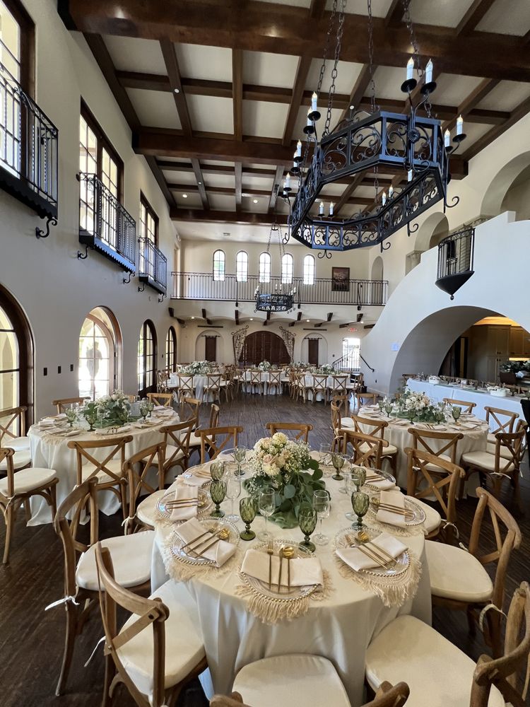 Photo of Full Table Events and Organizing