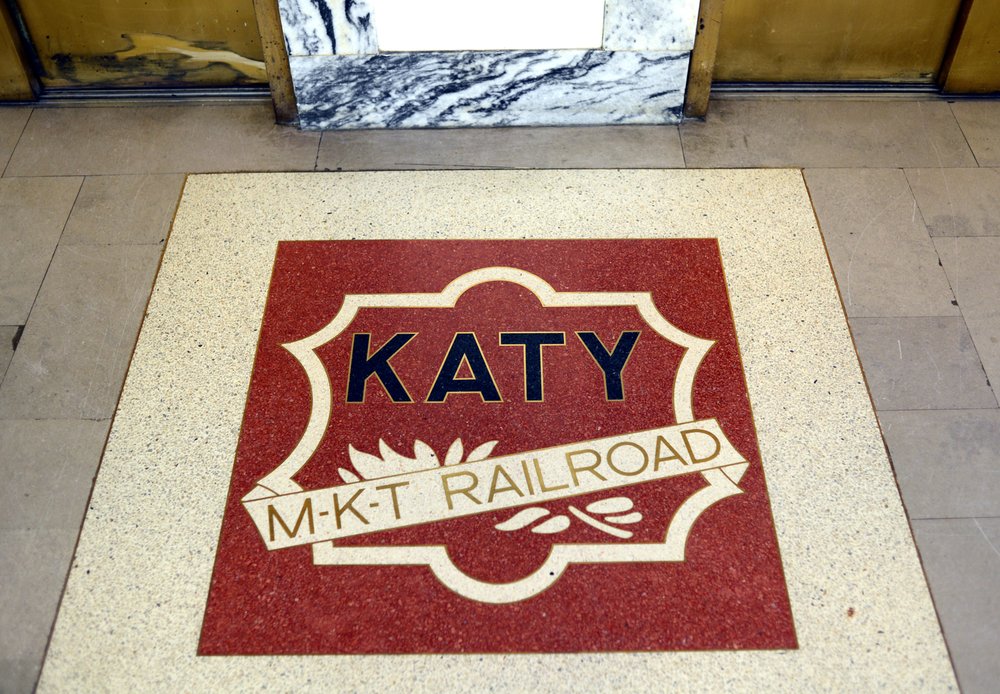 Photo of Expansive Katy Building