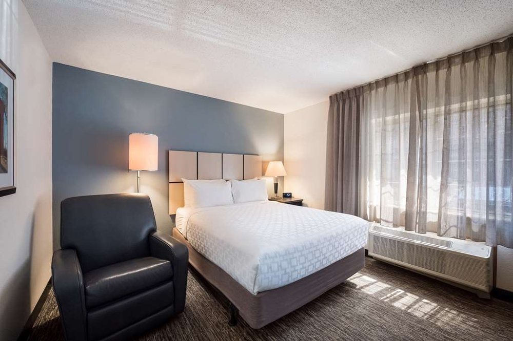 Photo of Sonesta Simply Suites Des Moines