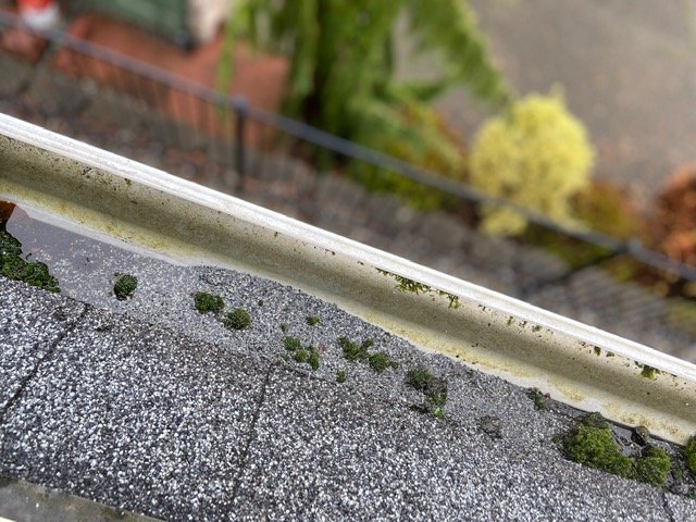 Photo of Sound Window & Gutter Cleaning