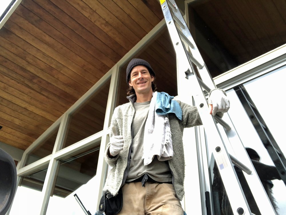 Photo of Sound Window & Gutter Cleaning