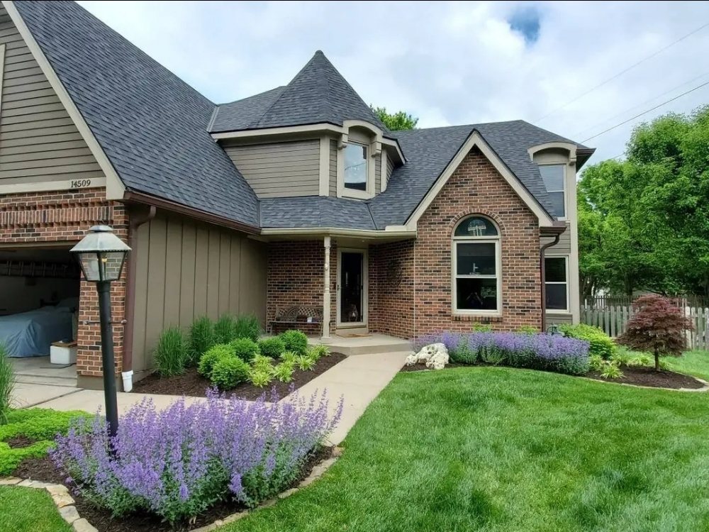 Photo of Tuff Turf Landscape