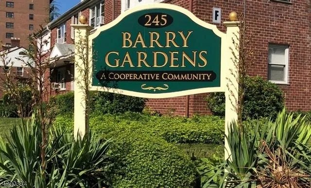 Photo of Barry Gardens Co-operative