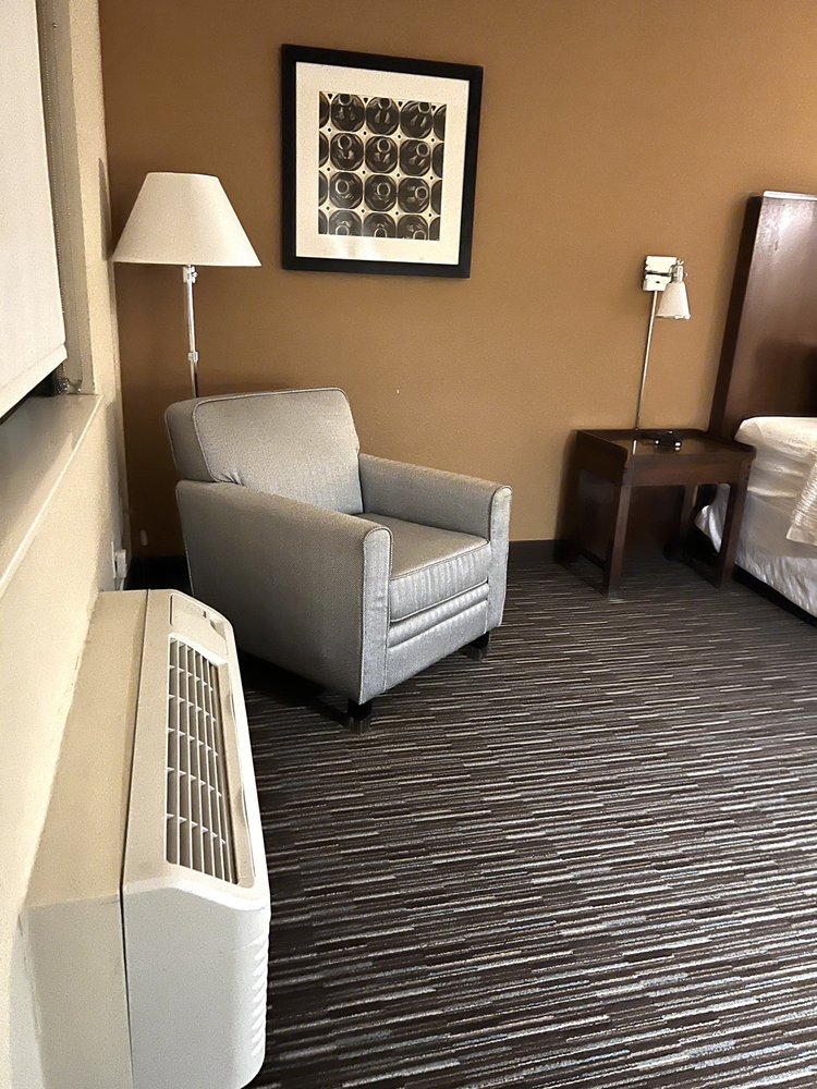 Photo of Four Points by Sheraton Milwaukee Airport
