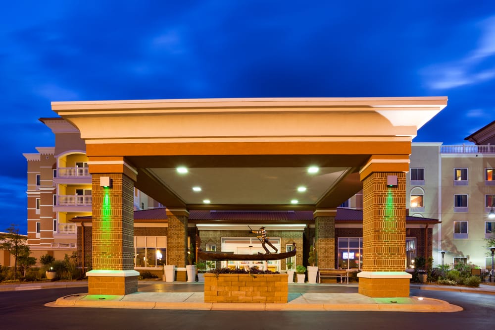 Photo of Holiday Inn & Suites Maple Grove NW Mpls-Arbor Lks