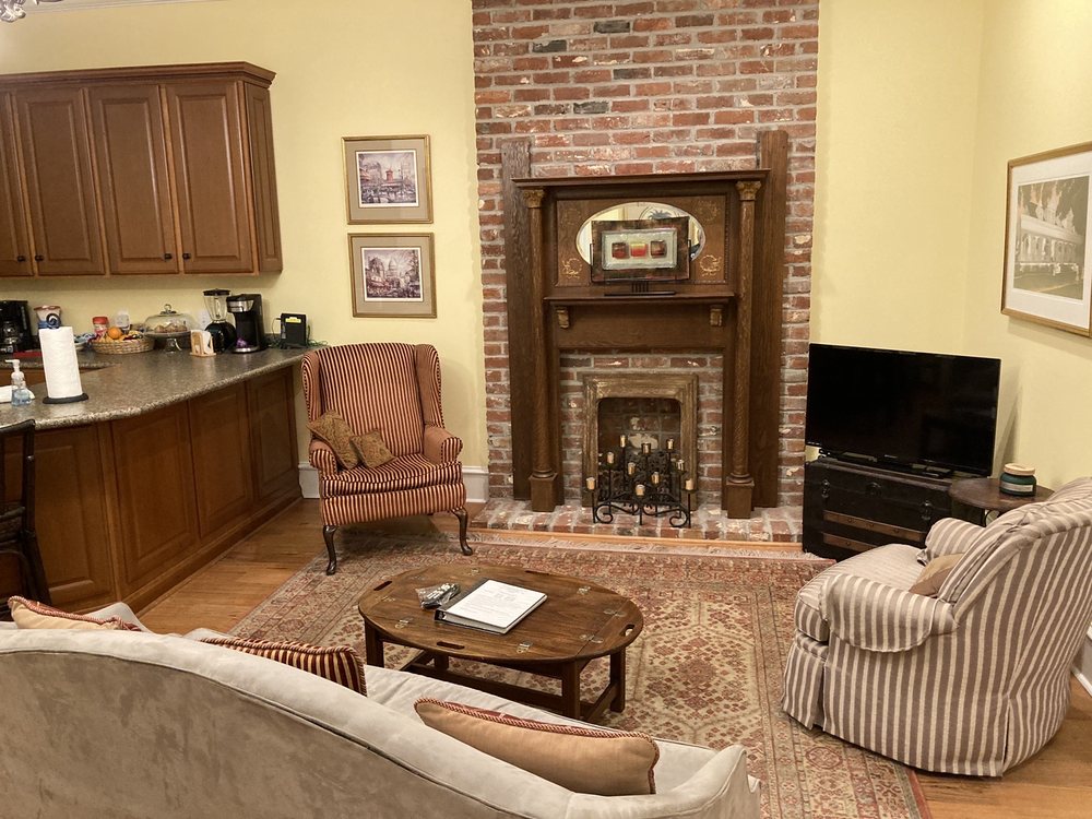 Photo of Court, Square Inn Bed & Breakfast