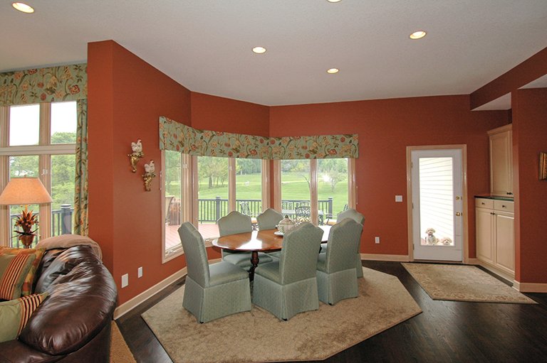 Photo of Zona's Drapery House