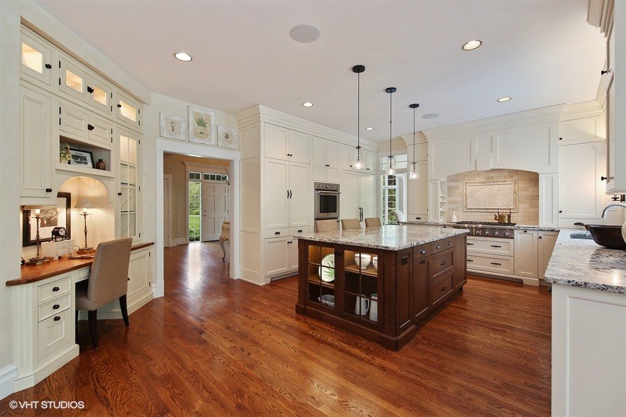 Photo of Maureen Aylward - At Properties