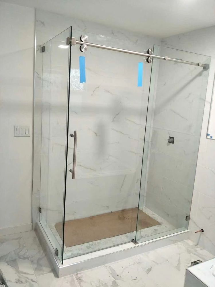 Photo of iGlass Shower