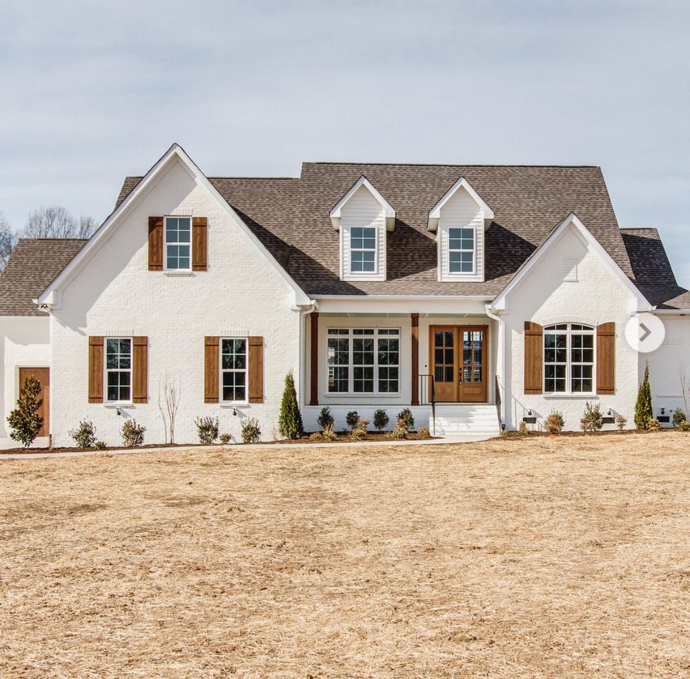 Photo of Douglas Lawn & Landscape