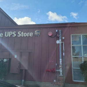 Belmont The UPS Store