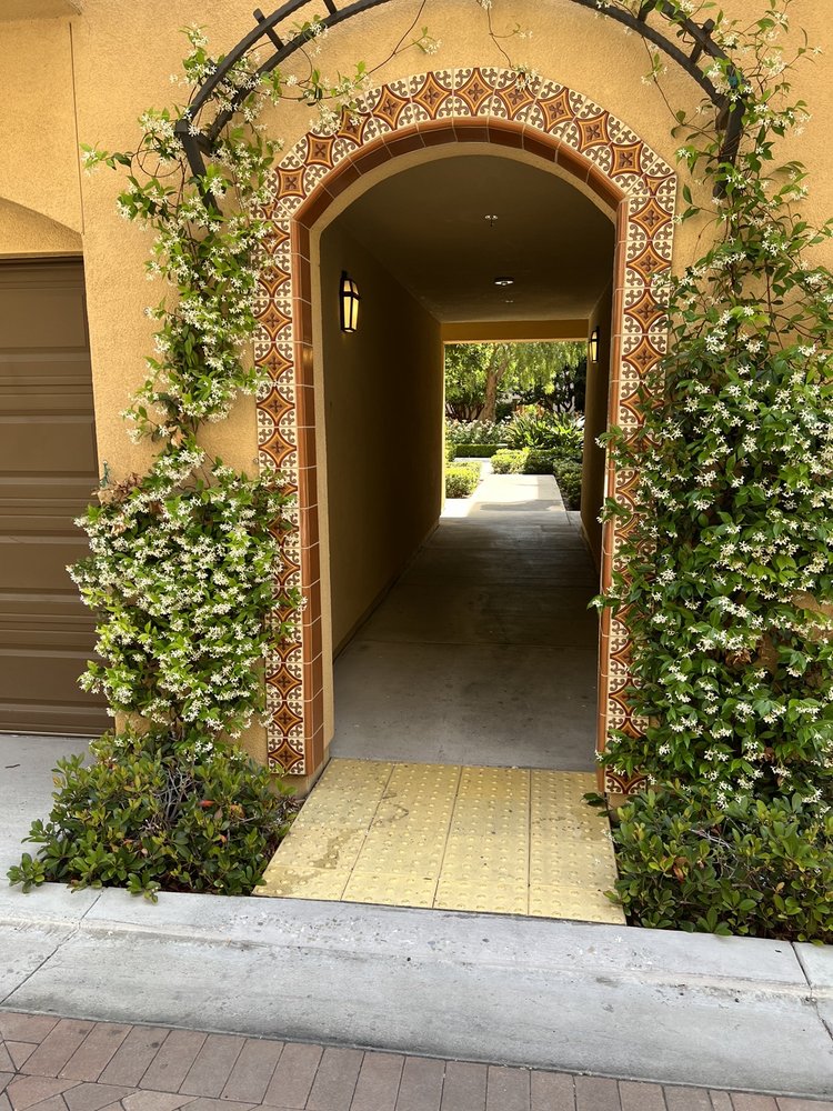 Photo of Redwood Place Apartment Homes