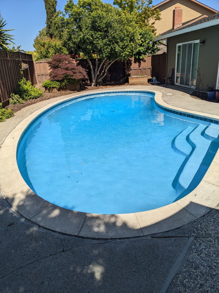 Photo of Blue Splash Pool Service, Repair & Leak Detection