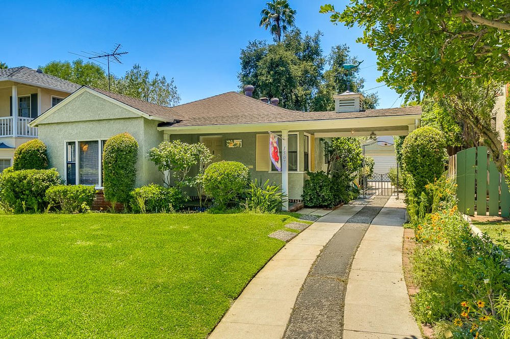 Photo of Linda Seyffert - Podley Properties
