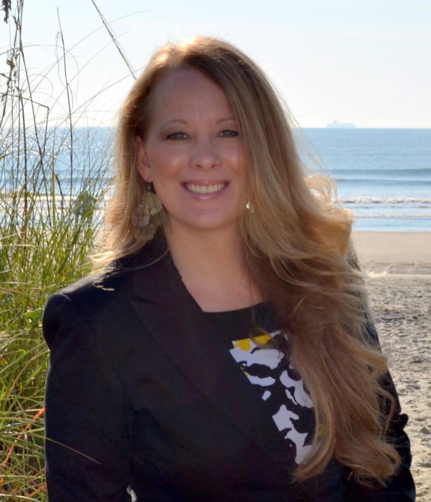 Photo of Tabatha Mohr - RE/MAX Cornerstone Realty