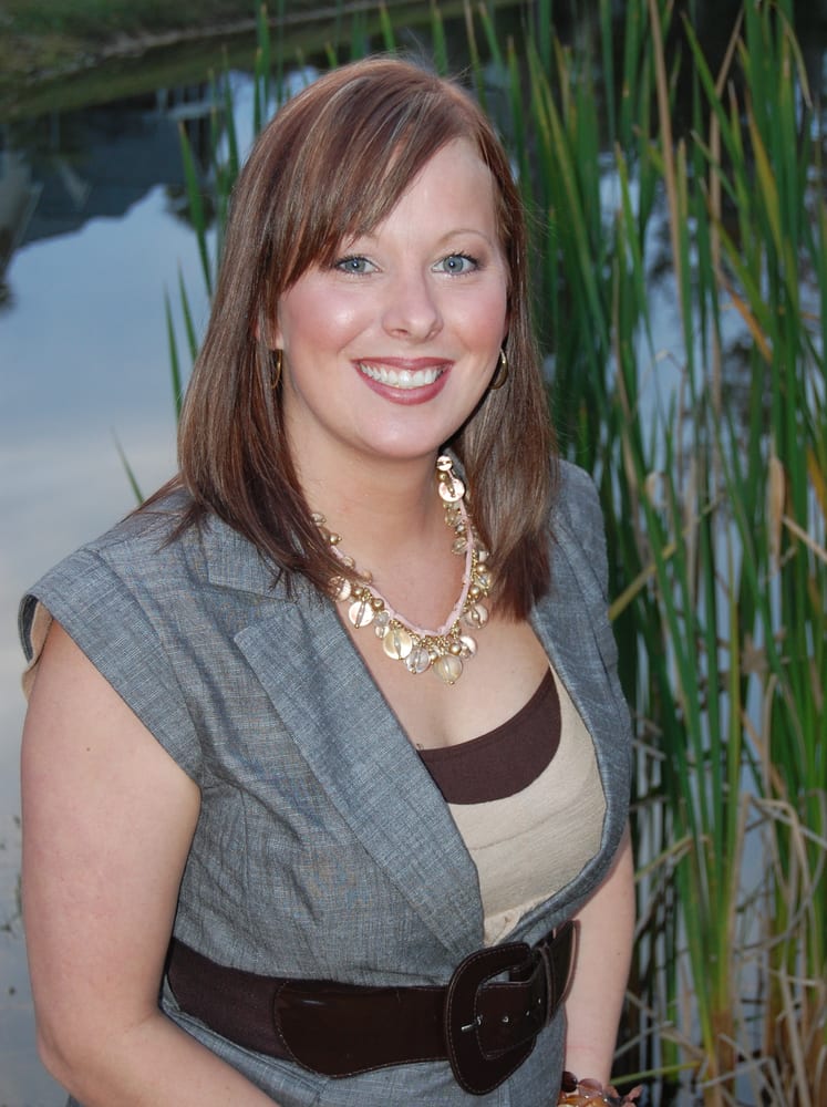 Photo of Tabatha Mohr - RE/MAX Cornerstone Realty