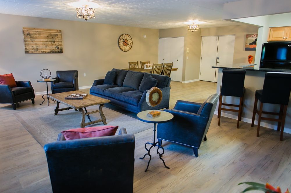 Photo of Bryn Mawr Apartments