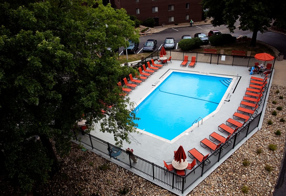 Photo of Bryn Mawr Apartments