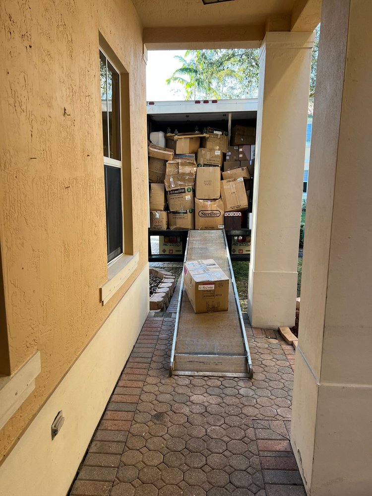 Photo of Gusman Star Moving
