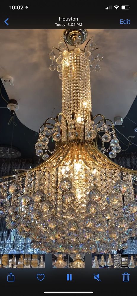 Photo of Planet Crystal Lighting