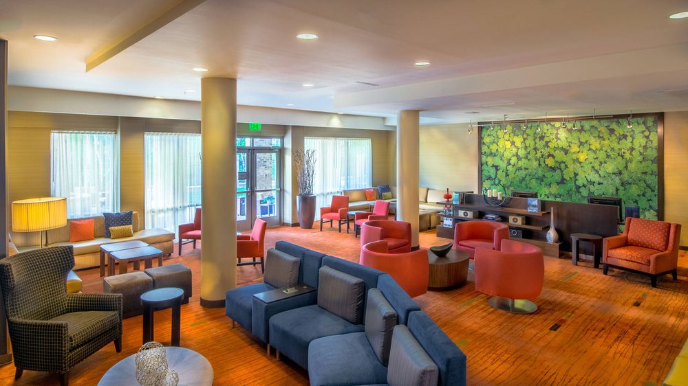 Photo of Courtyard by Marriott Charleston Downtown/Civic Center