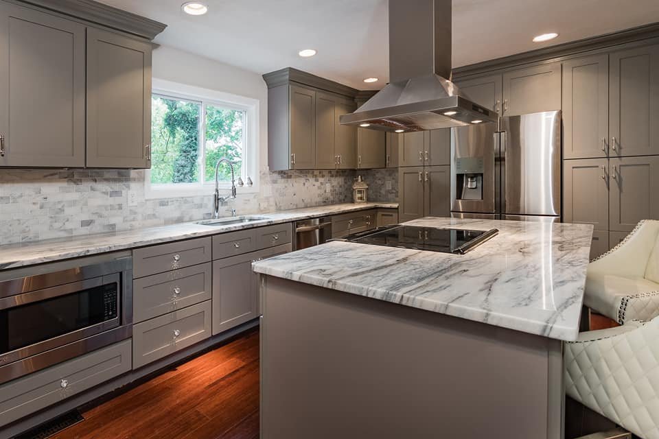 Photo of Show Me Granite Showroom