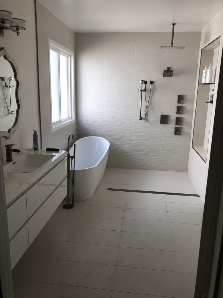 Photo of Flooring & Cabinet Outlet