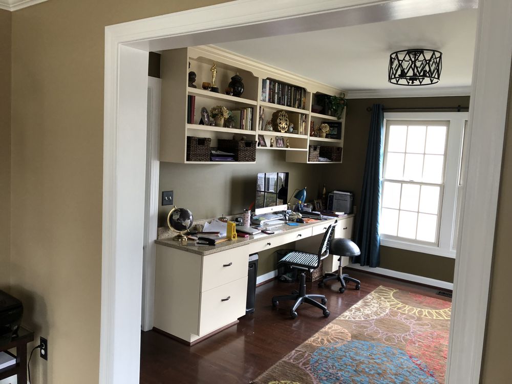 Photo of Flooring & Cabinet Outlet