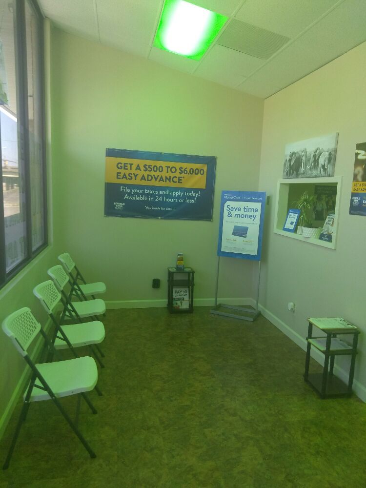 Photo of Holloway Taxes & Notary