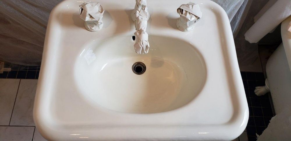 Photo of Elegant Bathtub Reglazing