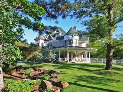 Photo of Buckaloo's Lawn & Weed Control