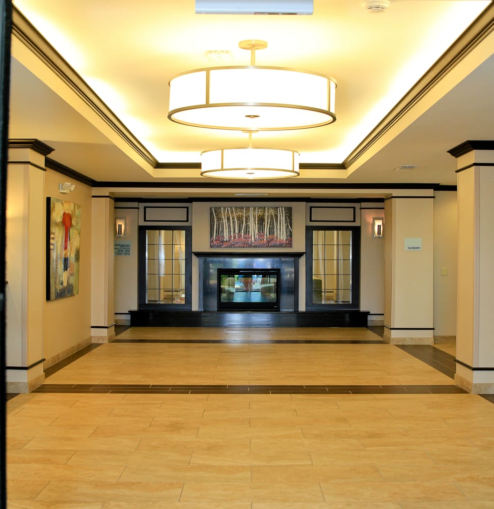 Photo of Holiday Inn Express & Suites Floresville
