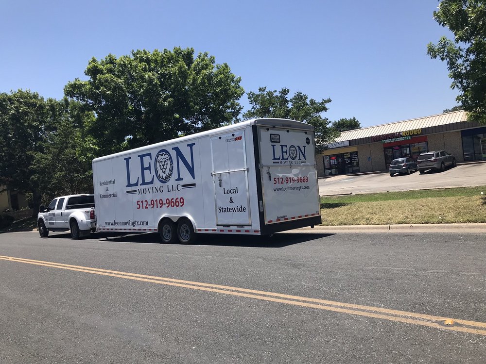 Photo of Leon Moving