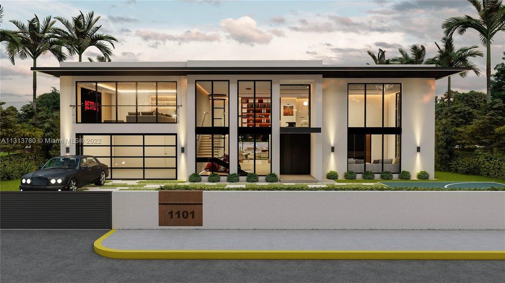 Photo of Juanita Ackie - Beachfront Realty