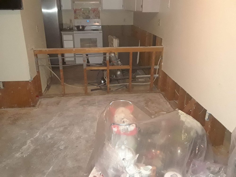 Photo of Chris' Cleaning & Flood Restoration