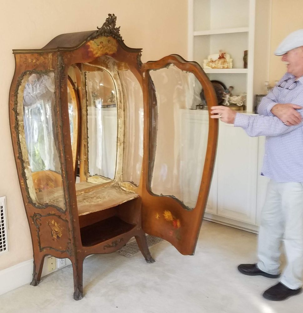 Photo of Mission Gallery Antiques