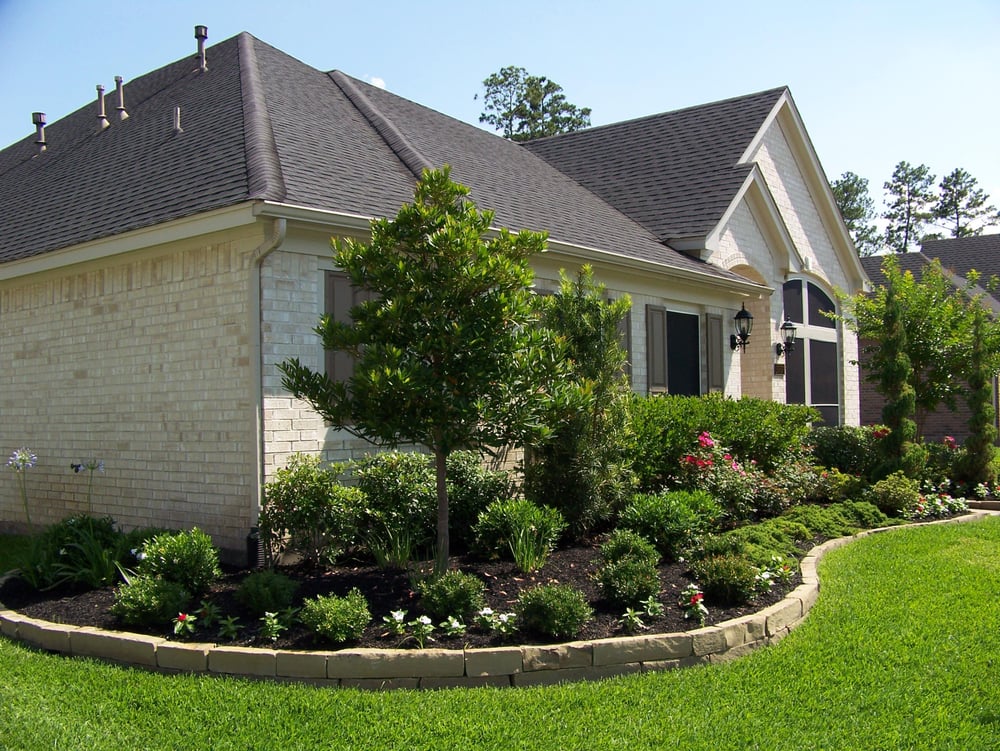 Photo of Woodlands Green Thumb Landscaping Maintenance, Inc.