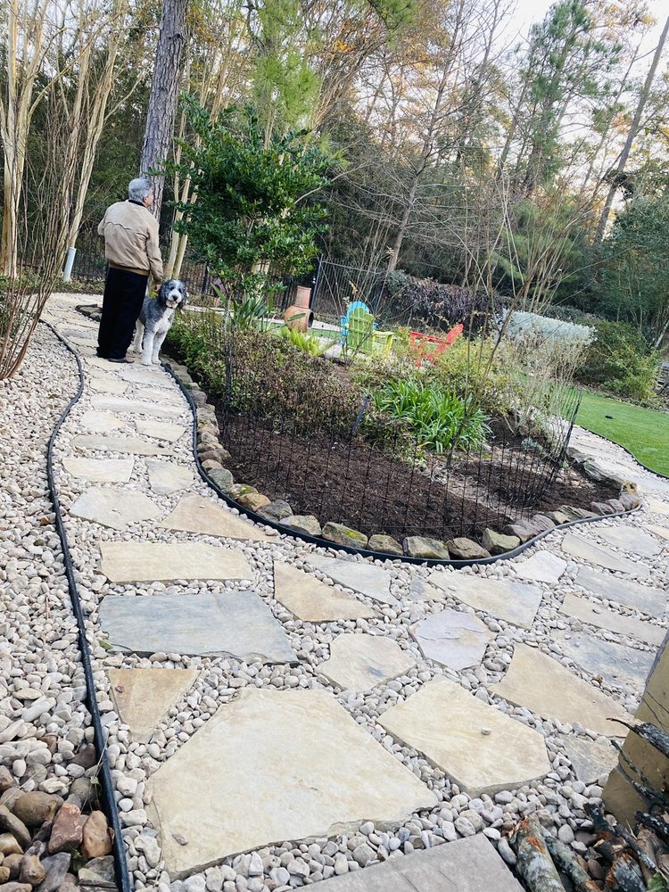Photo of Woodlands Green Thumb Landscaping Maintenance, Inc.