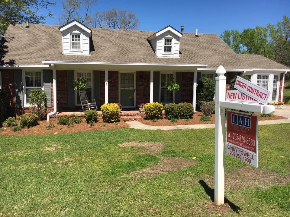 Photo of Ginny Powell - LAH Real Estate