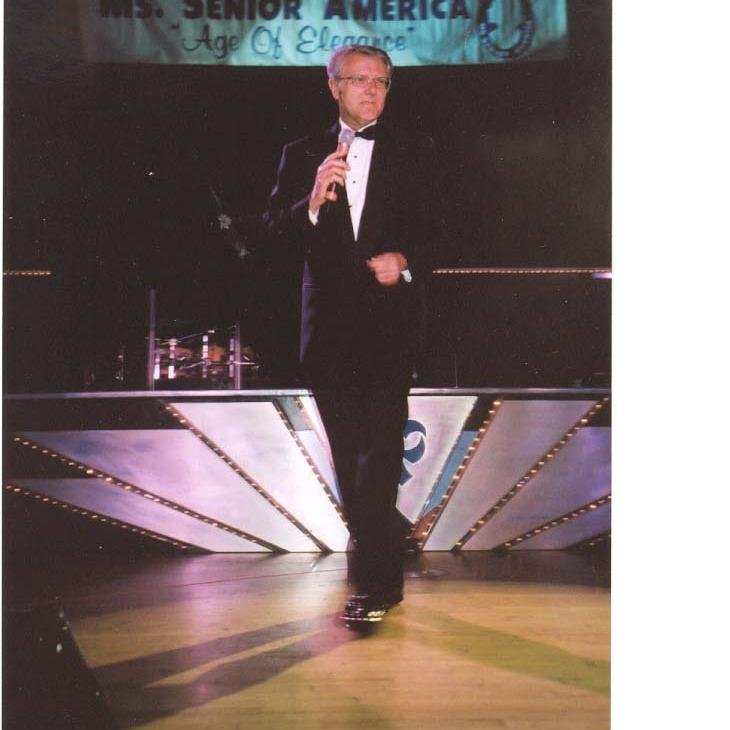 Photo of Singing Sinatra Favorites