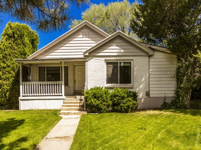 Photo of Melissa Comrie Real Estate